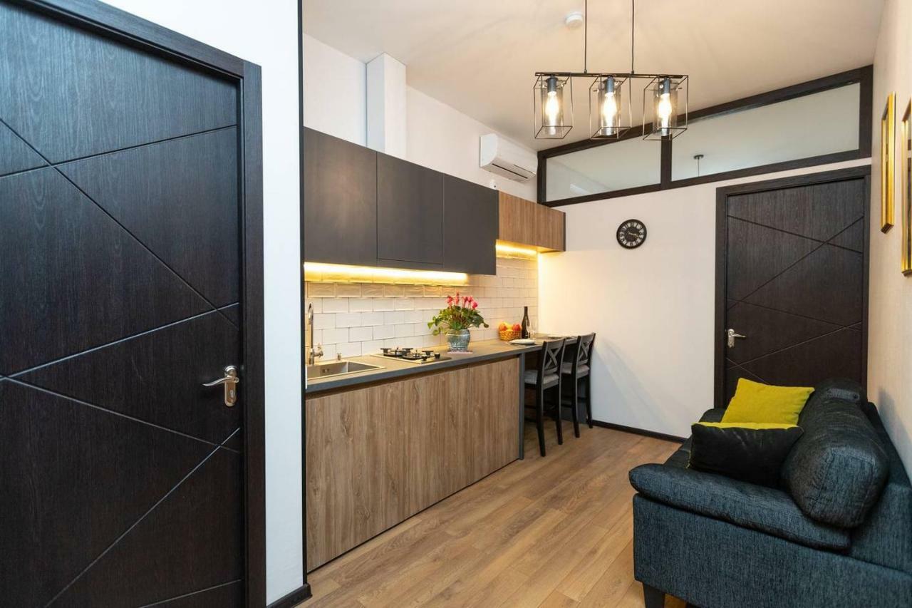 트빌리시 Wehost Cozy Nest 아파트 외부 사진
